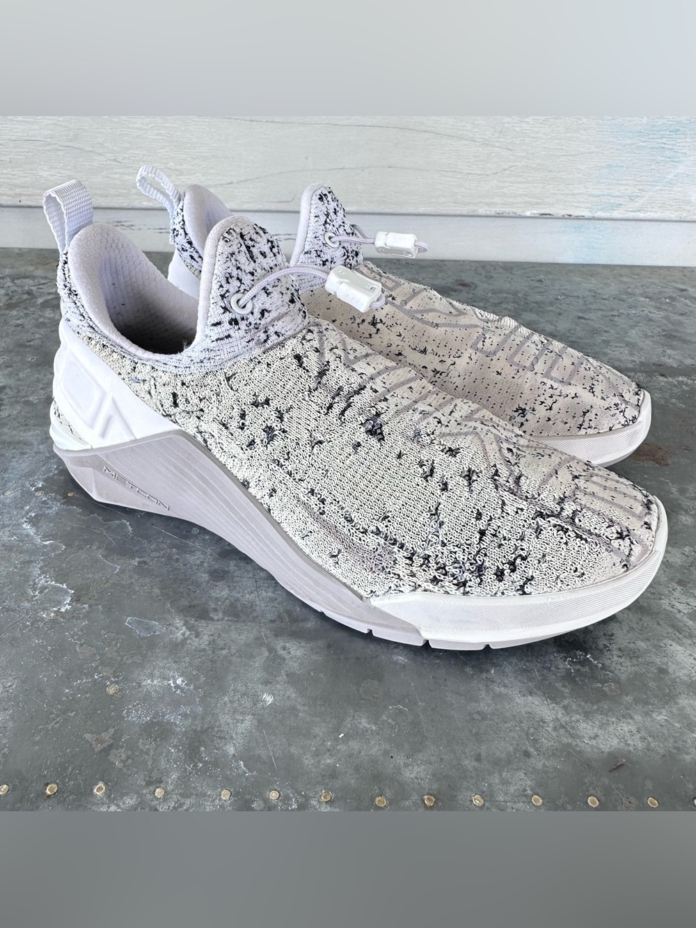Nike React Metcon White Grey Athletic Sneakers Shoes BQ6046-100 Women's Size 7